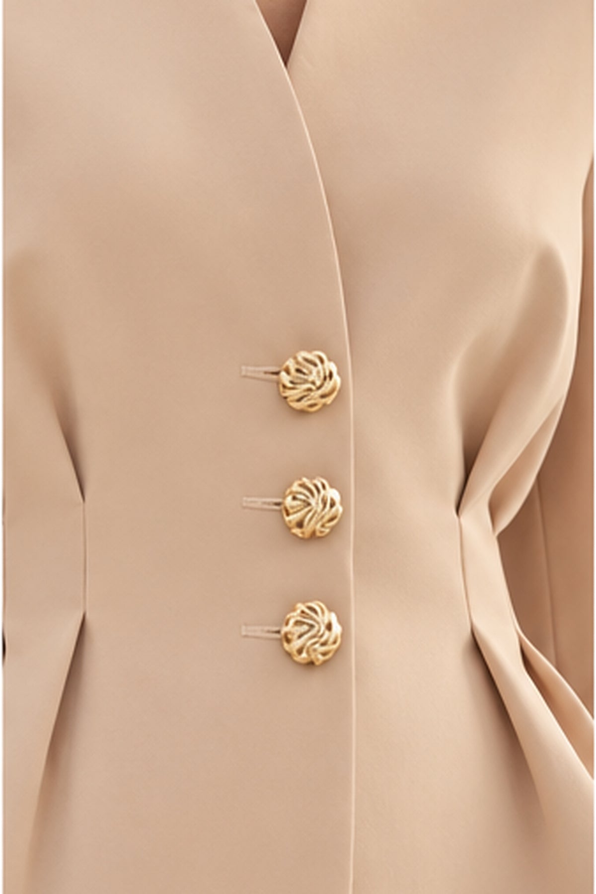 Bej Gold Düğmeli Bel Oturtmalı Blazer Ceket