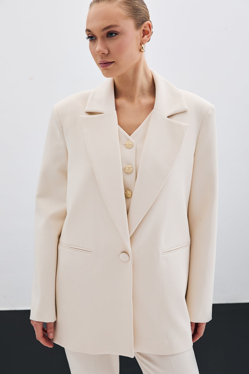 Ekru Tek Düğmeli Oversize Blazer Ceket