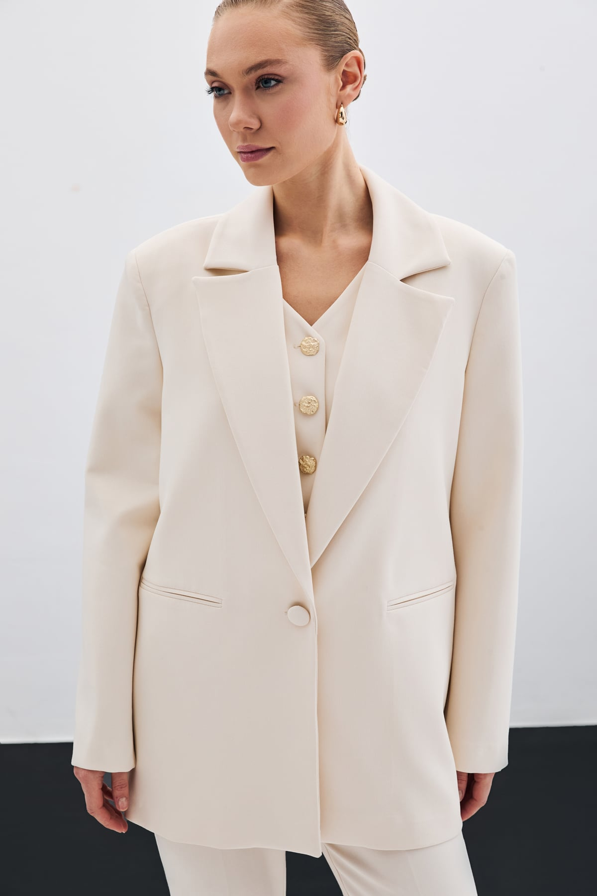 Ekru Tek Düğmeli Oversize Blazer Ceket