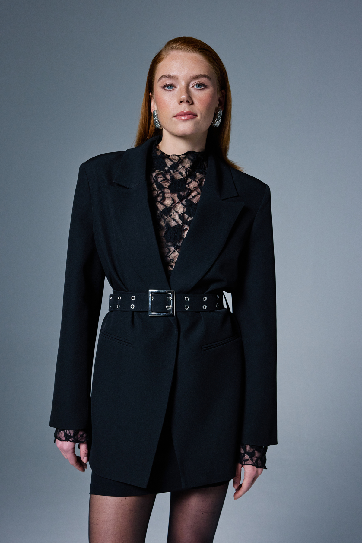 Siyah Kemerli Kadın Blazer Ceket